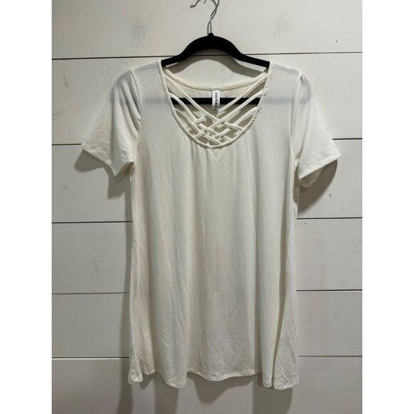 Zenana Premium Ivory Lattice Front Tunic Top NWOT Medium - Picture 1 of 5
